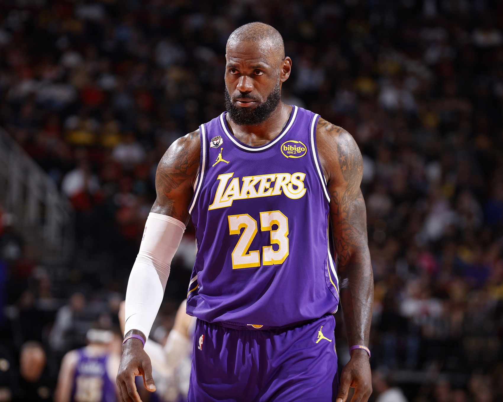 全新詹姆斯!这次放权力度够大效果奇佳 湖人从纸老虎蜕变为魔鬼